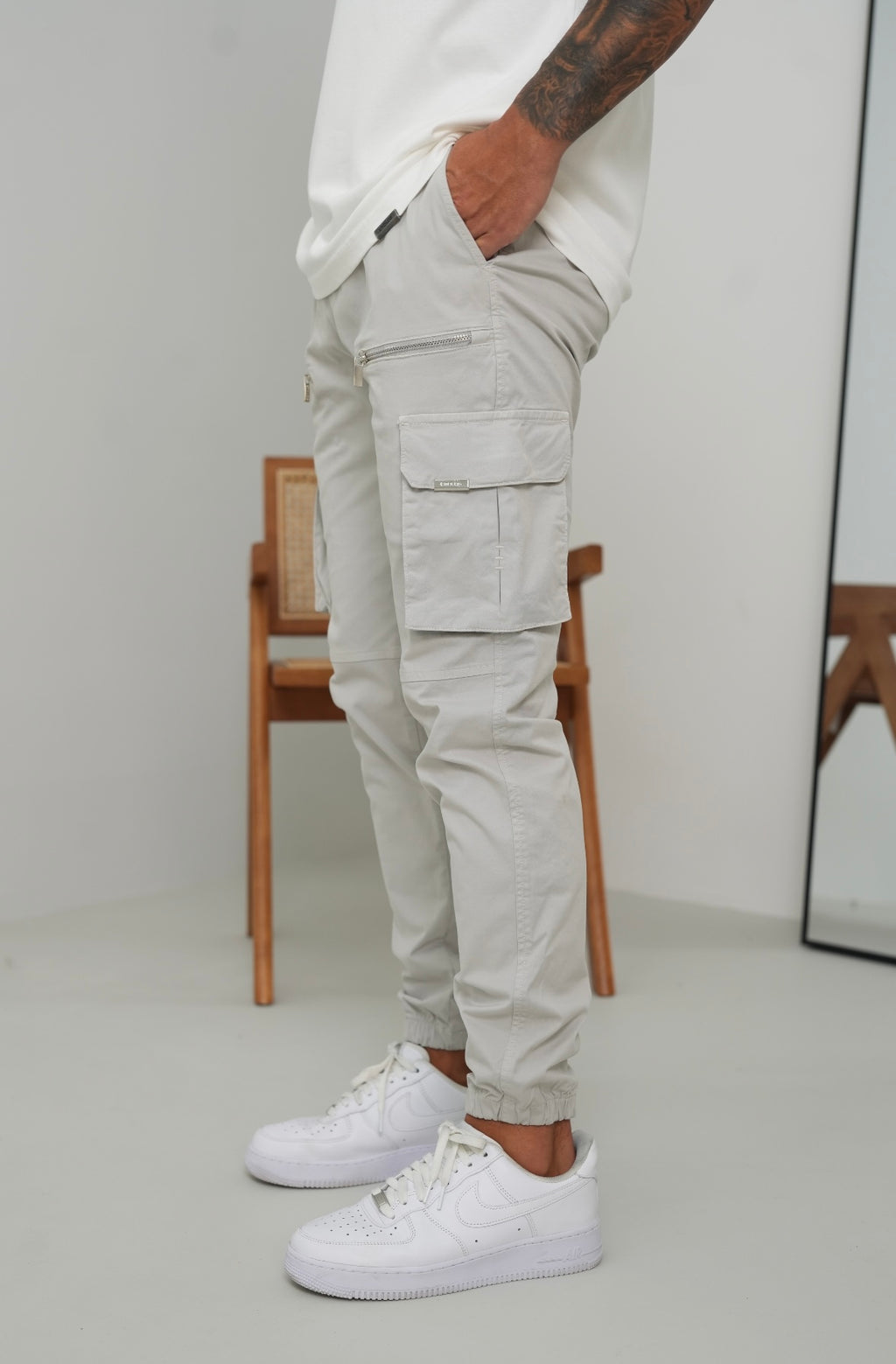 V2 Zip Details Cargo Pants - Light Grey - Emolos