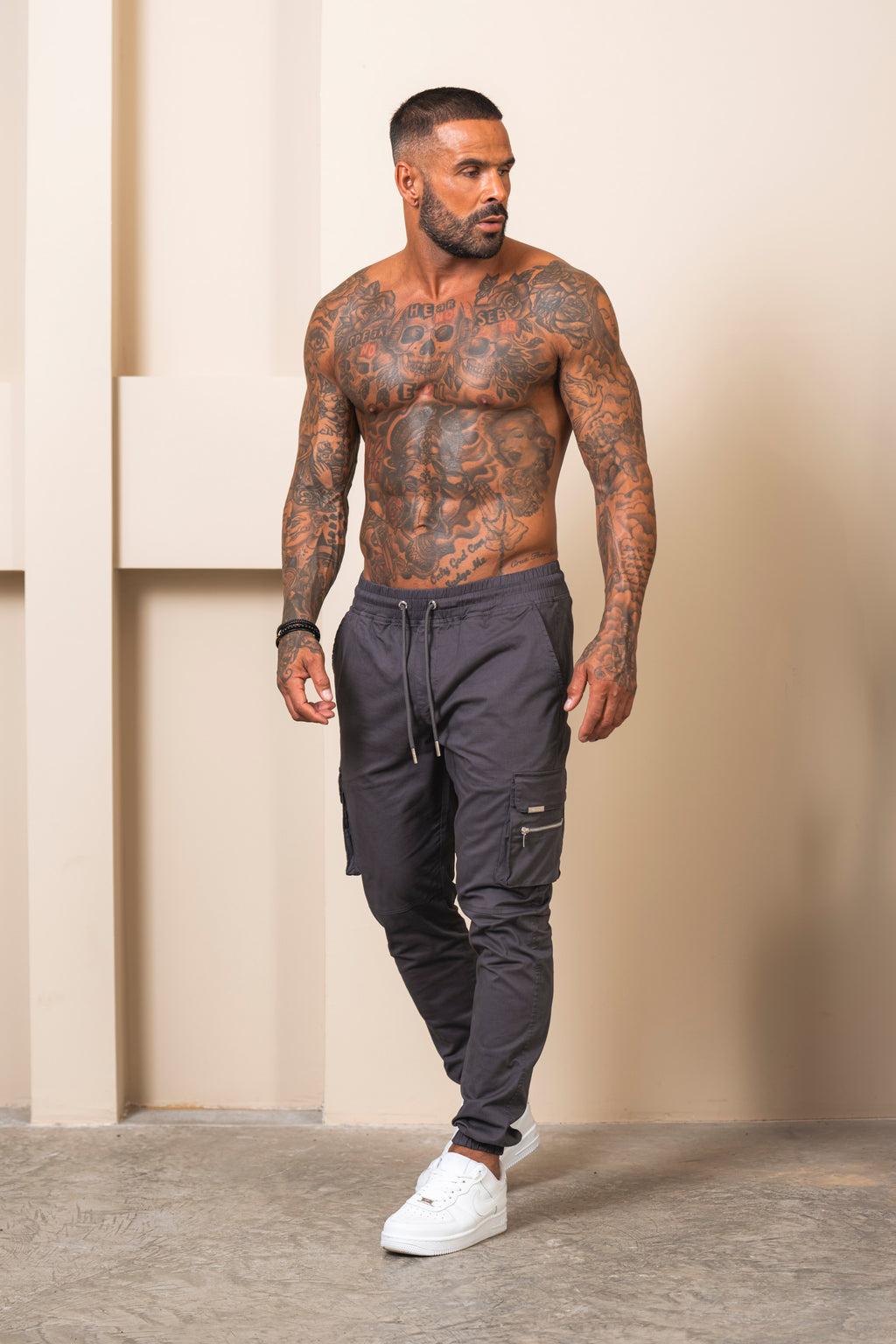 Essential Cargo Pants - Dark Grey - Emolos