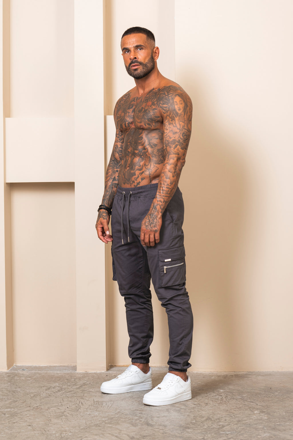 Essential Cargo Pants - Dark Grey - Emolos