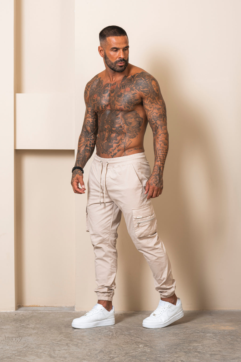 Essential Cargo Pants - Beige - Emolos