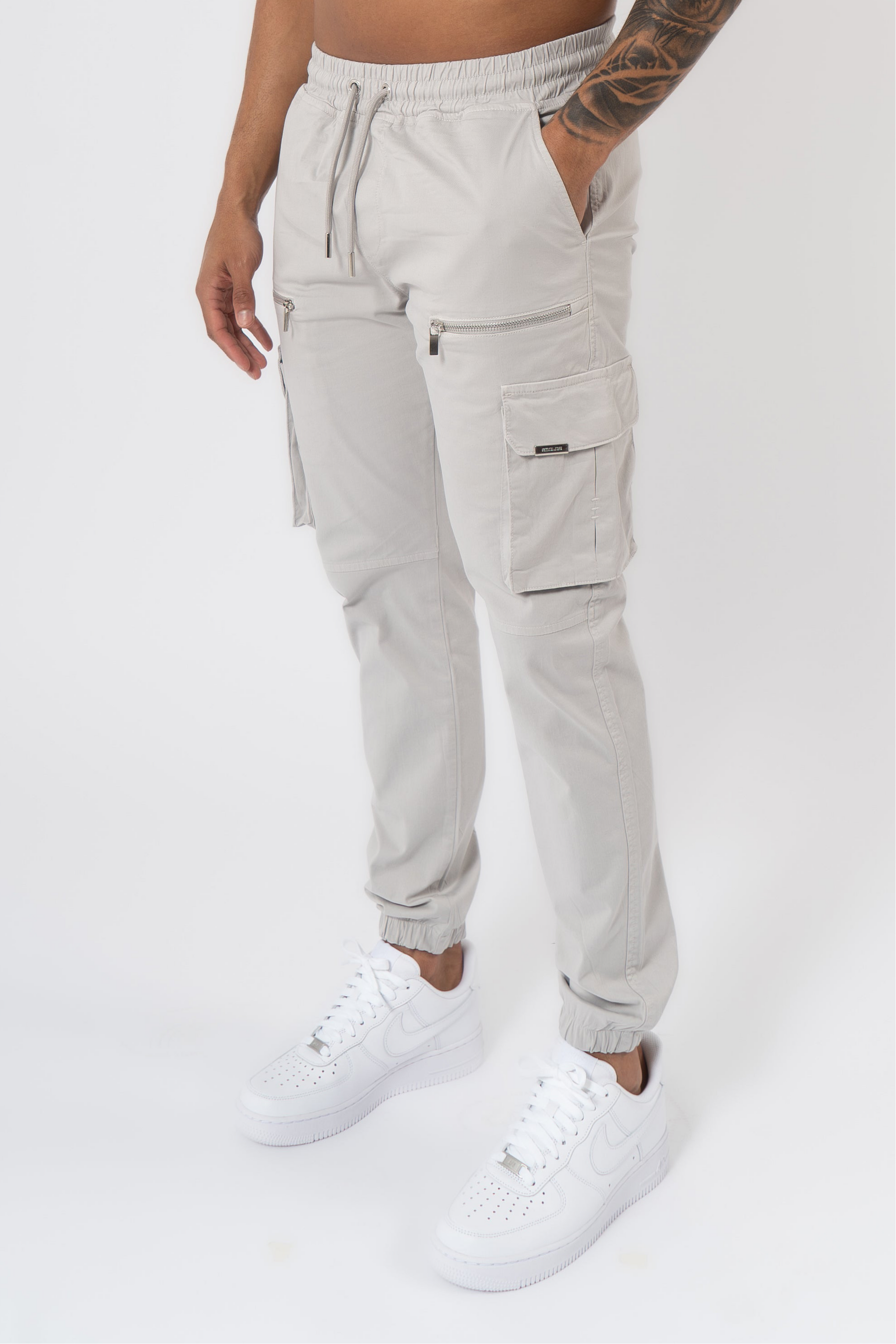 V2 Zip Details Cargo Pants - Light Grey Outfit – Emolos