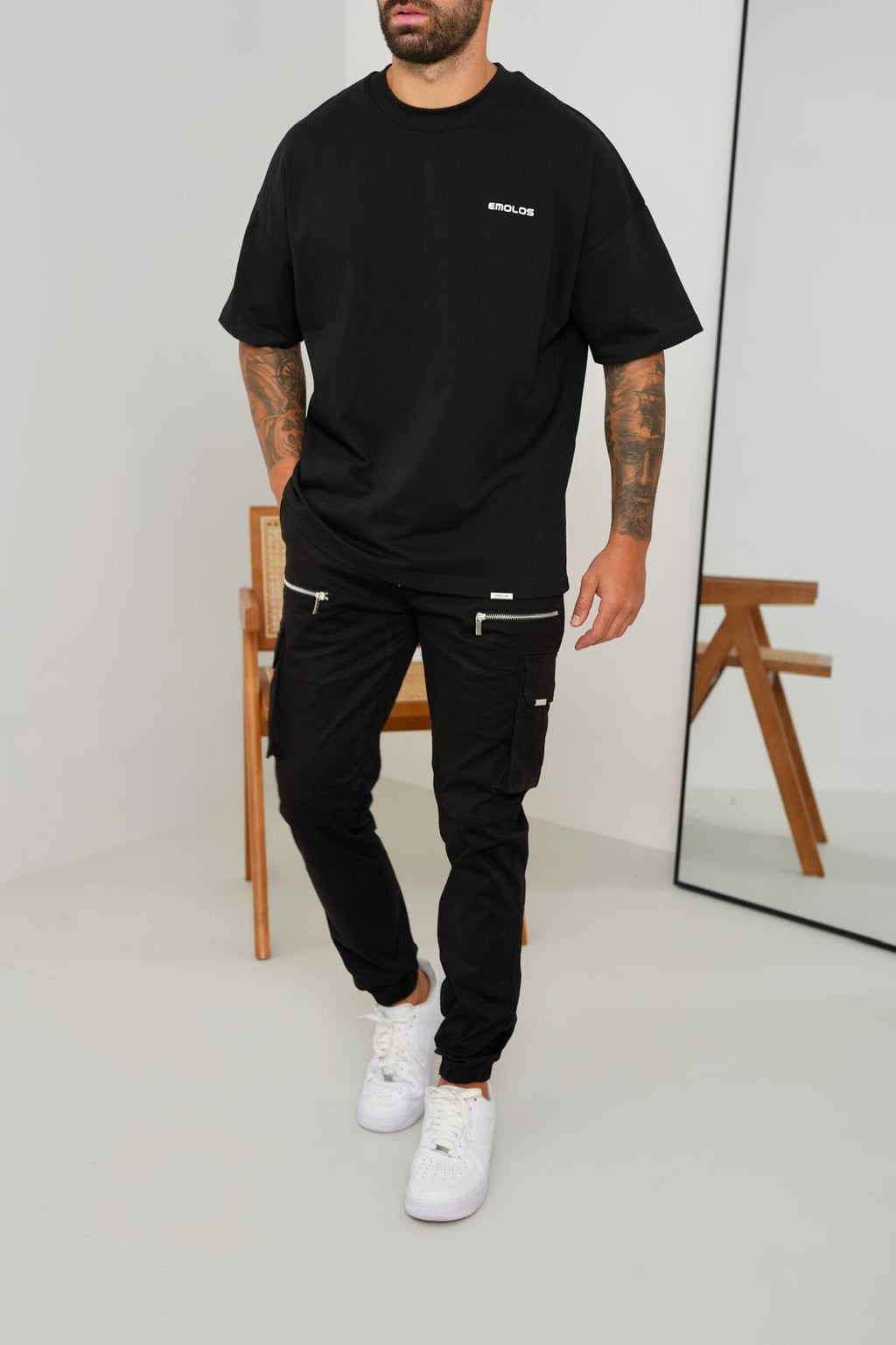 V2 Zip Details Cargo Pants - Black - Emolos